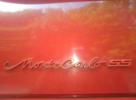 2004 Chevy Monte Carlo SS with 20in rims