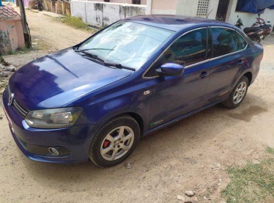 Volkswagen vento .. cell.9864527342