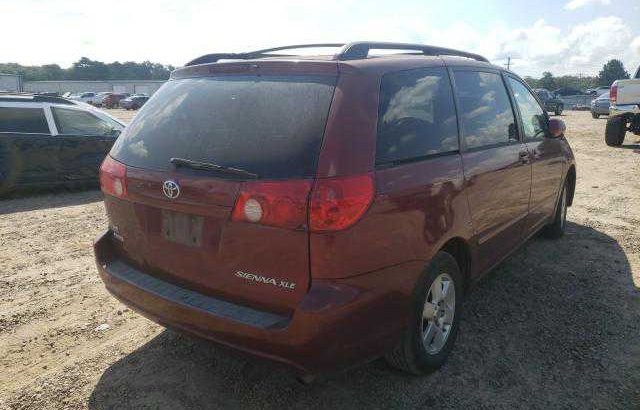 Toyota sienna