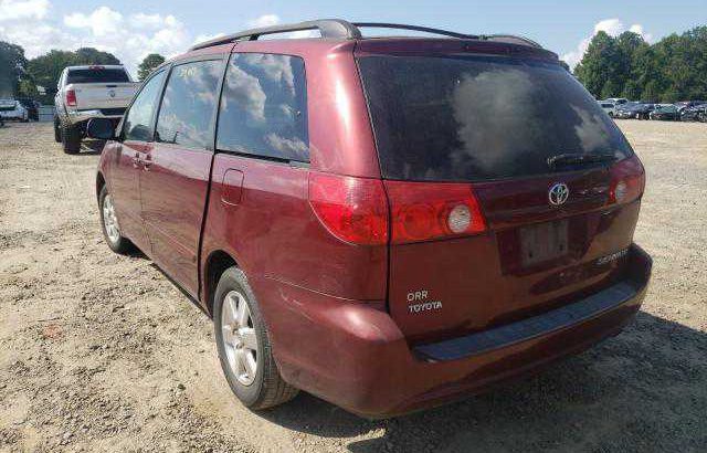 Toyota sienna