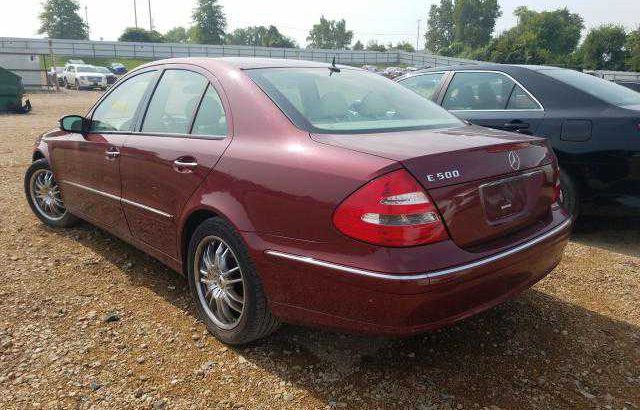 2003 Mercedes Benz E 500 going for N300,000