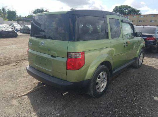 2006 Honda Element Ex going for N400,000