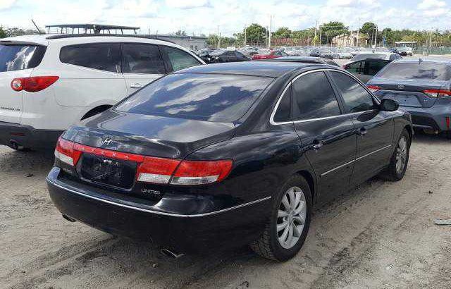 2006 Hyundai Azera SE going for N350,000