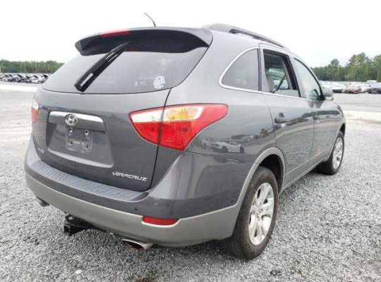 2011 Hyundai Veracruz going for N450,000