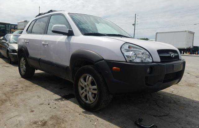 2006 Hyundai Tucson GLS going for N400,000