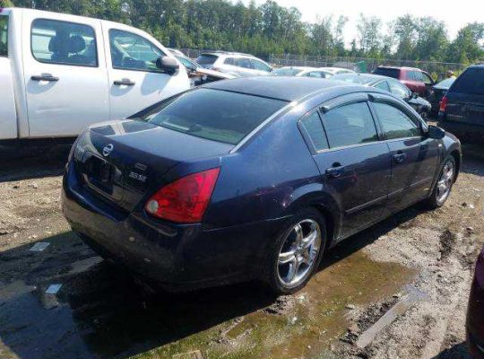 2004 NISSAN MAXIMA SE For Sale Going For N300,000