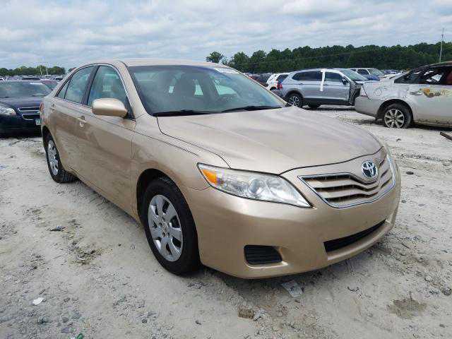 2010 TOYOTA CAMRY BASE For Sale Going For N500,000