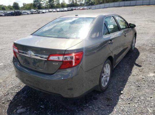 2014 TOYOTA CAMRY L For Sale Going For N600,000